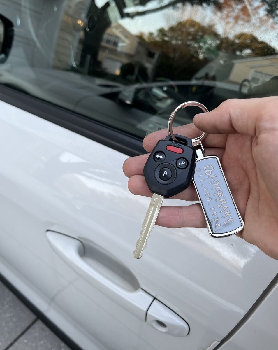 Emergency car lockout service Sarasota FL