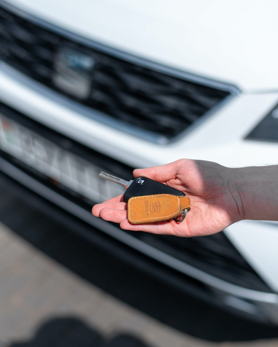 Car key replacement and programming Sarasota FL by Lockhart Locksmith